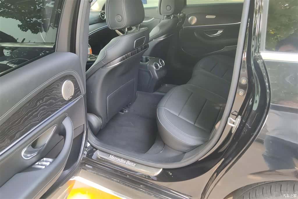 Mercedes-Benz E-Class, 2019 11