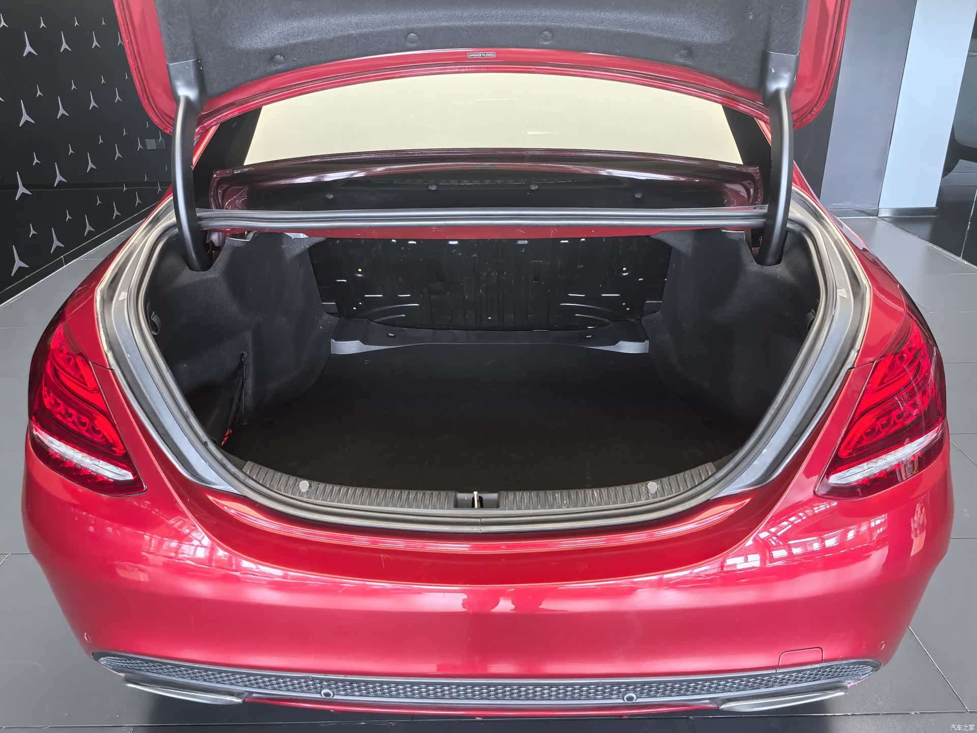 Mercedes-Benz C-Class, 2017 11
