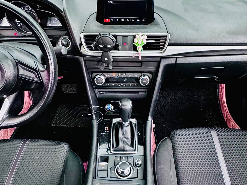 Mazda 3 Angkesaila