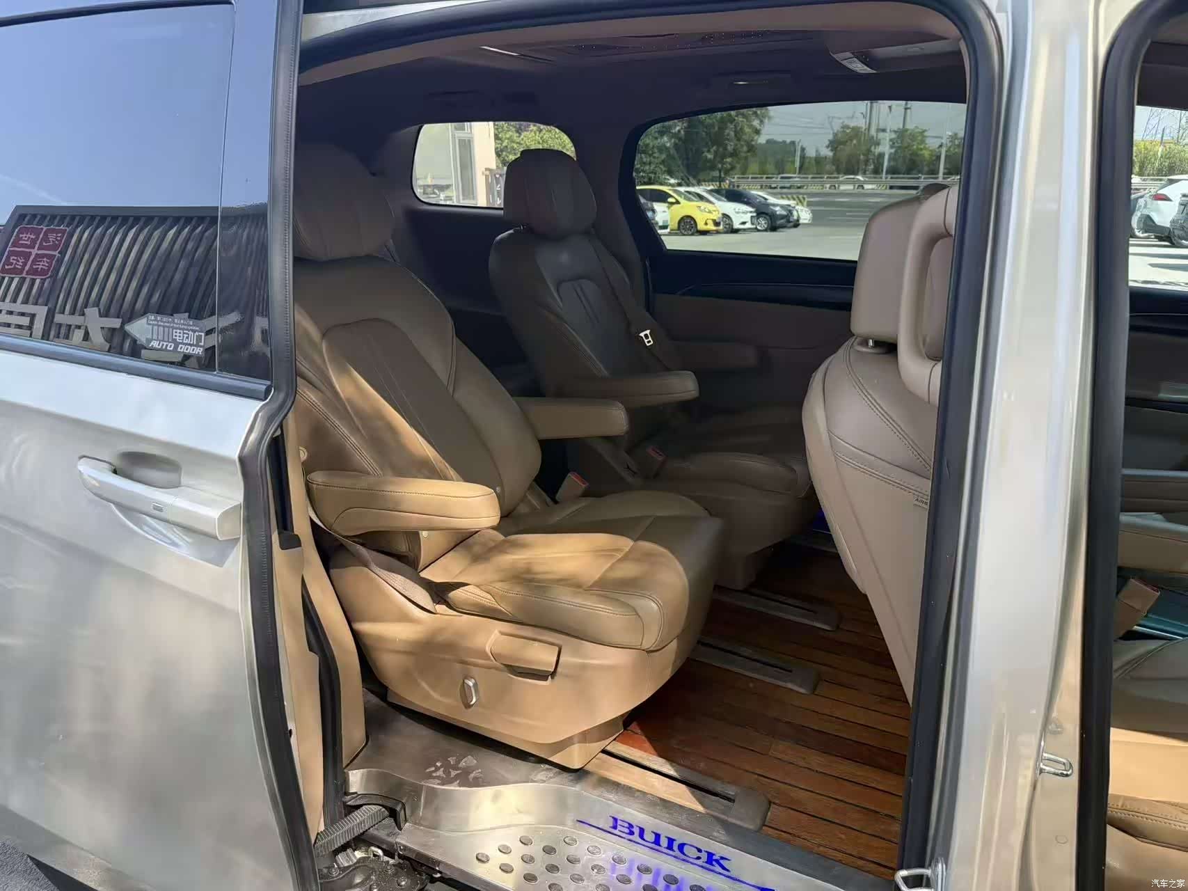 Buick GL8, 2020 18