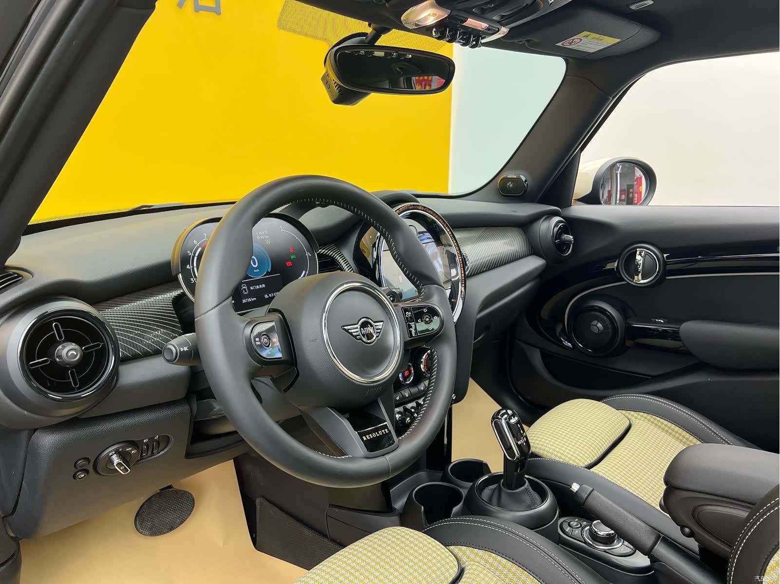 Mini Cooper, 2023 все фото