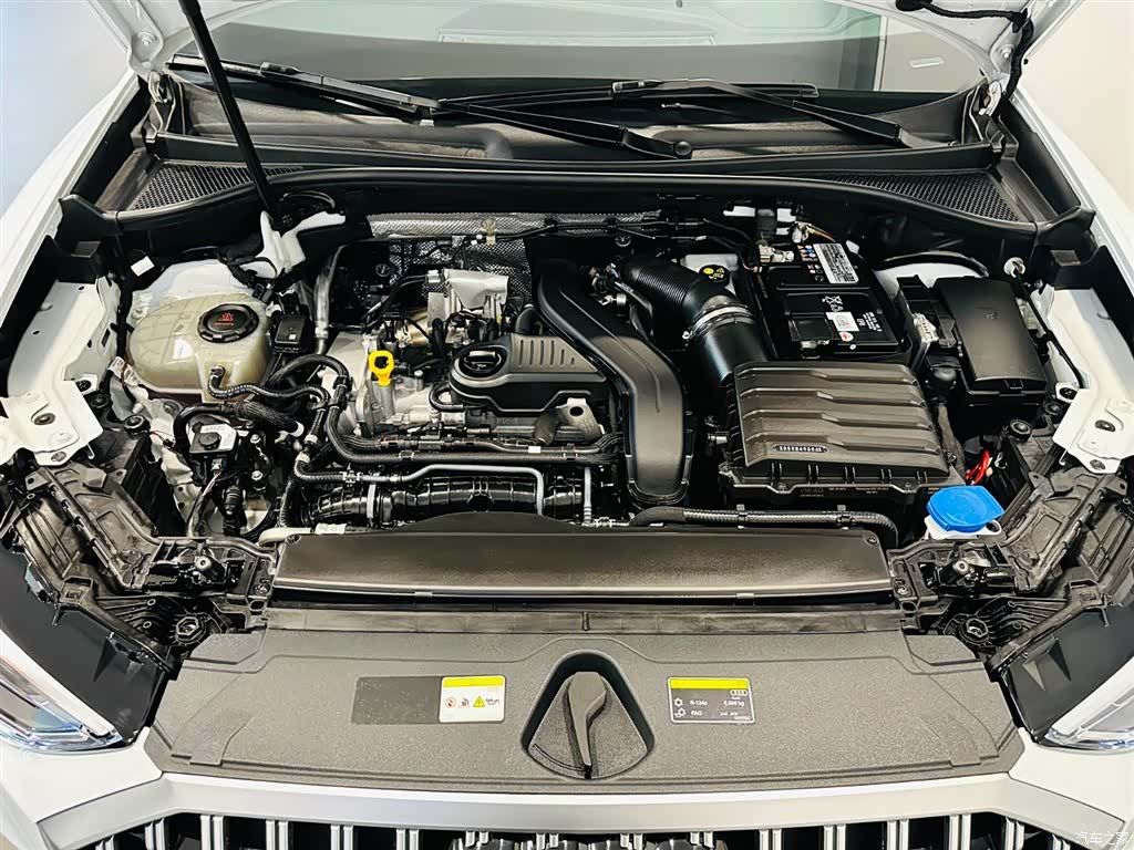 Audi Q3, 2024 9