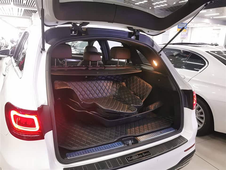 Mercedes-Benz GLC Mercedes-Benz GLC