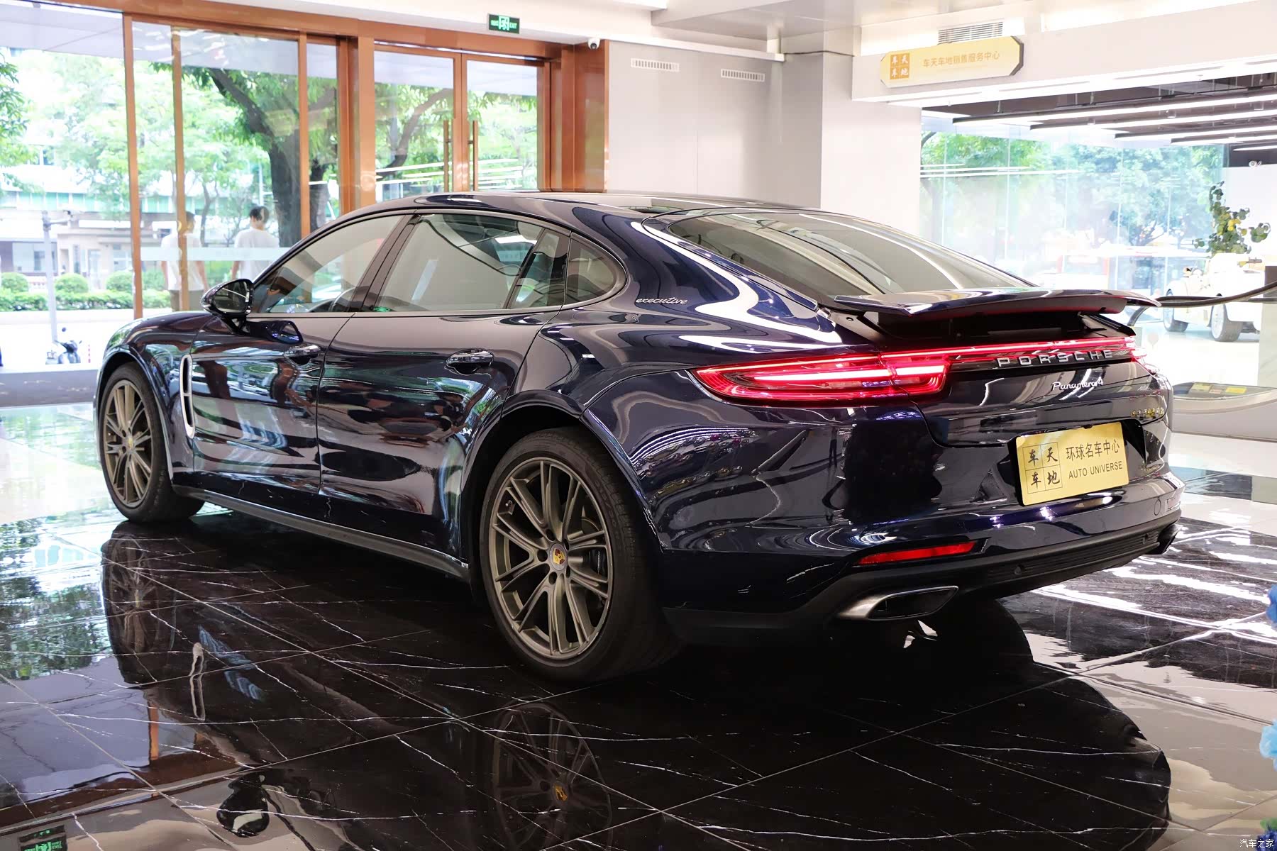 Porsche Panamera, 2018 7