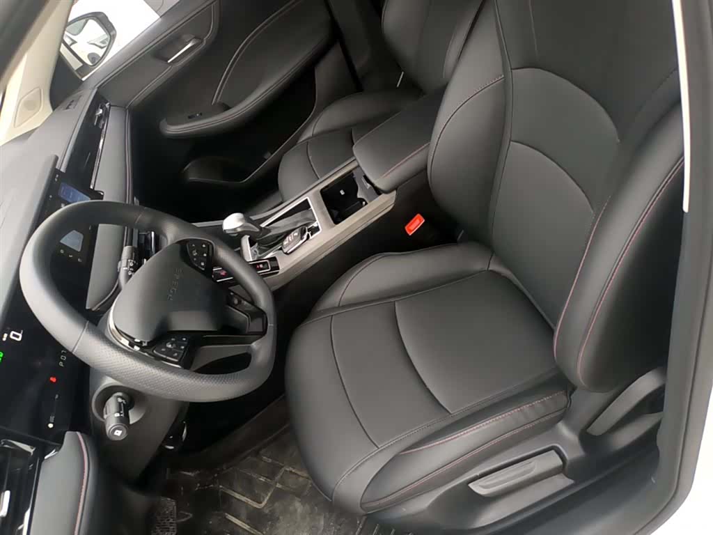 Roewe i5, 2026 15
