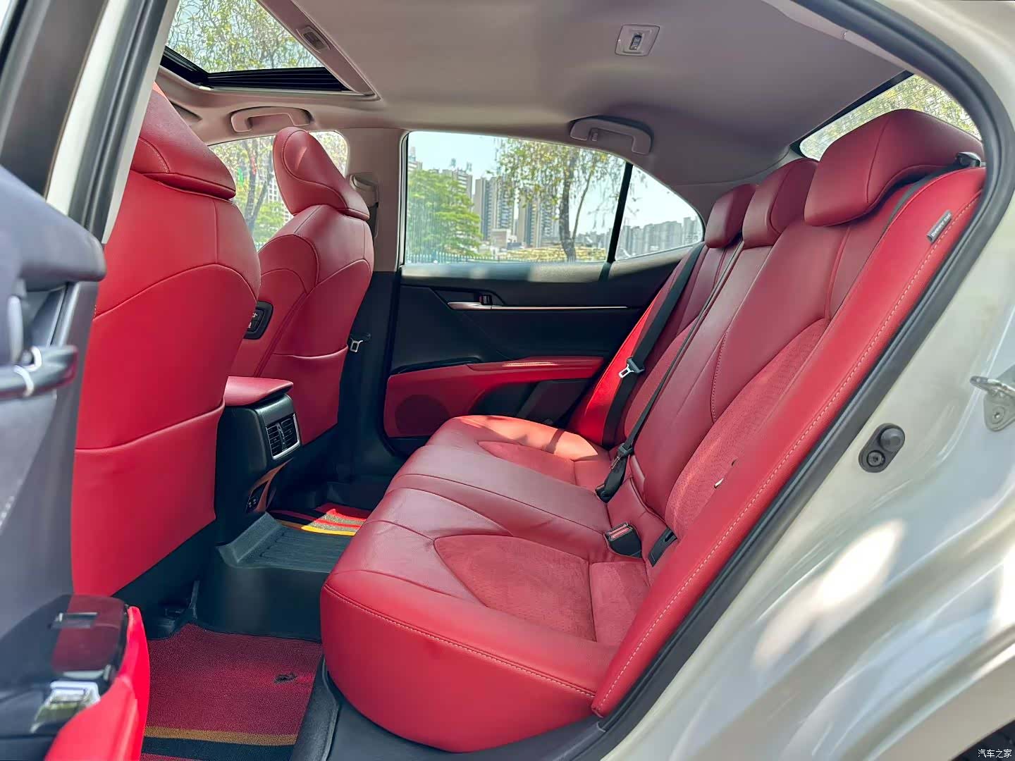 Toyota Camry, 2021 8
