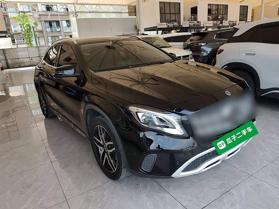 Mercedes-Benz GLA