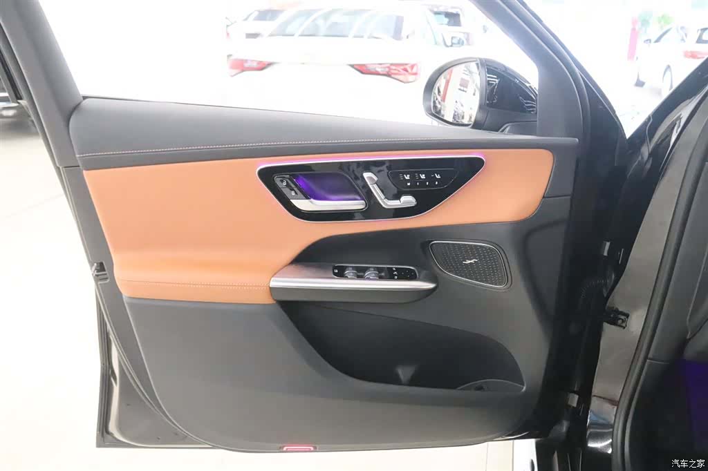Mercedes-Benz GLC, 2023 12