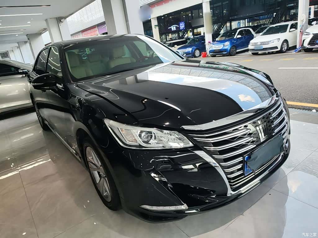 Toyota Crown, 2017 4