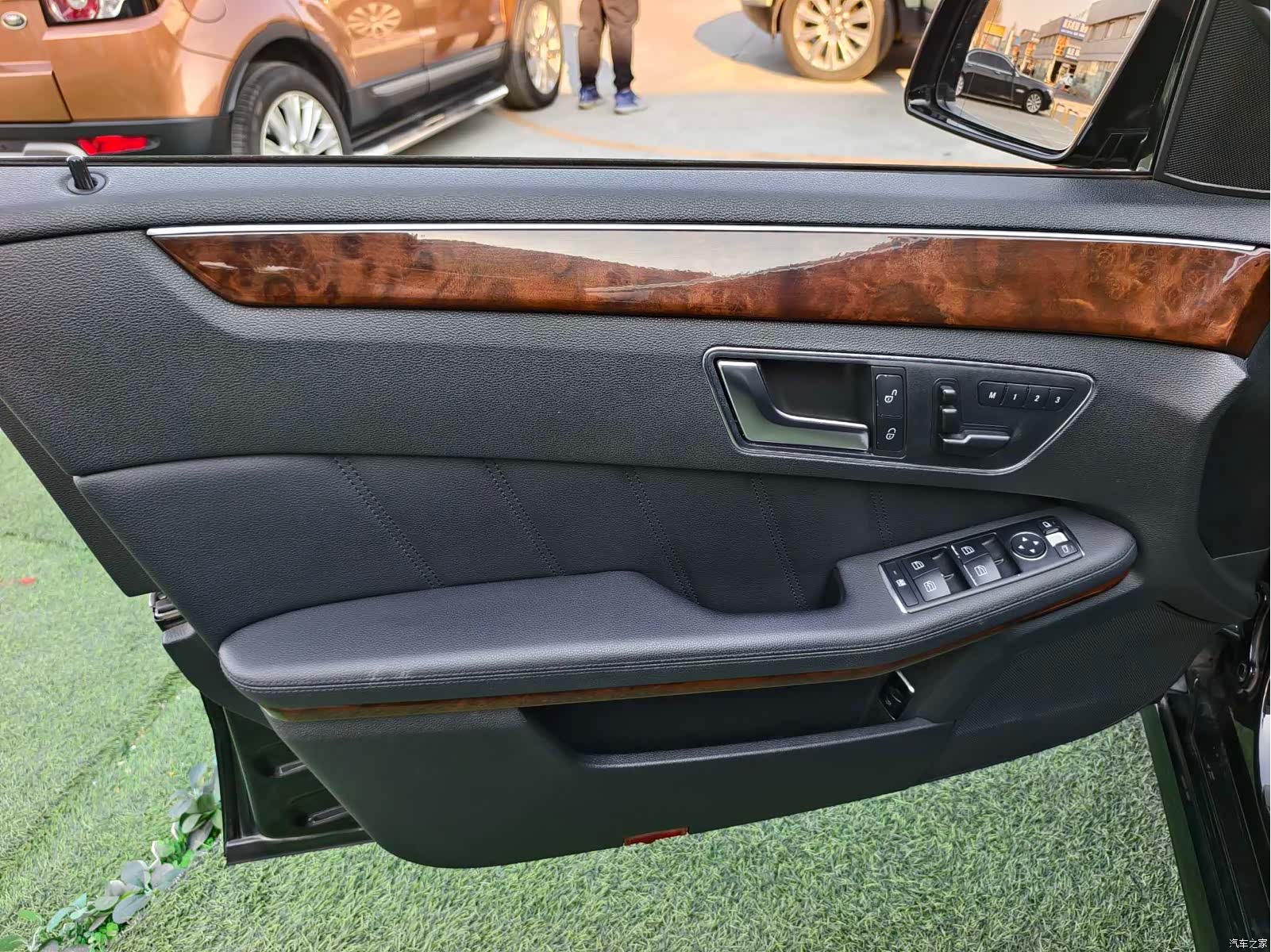 Mercedes-Benz E-Class, 2012 7