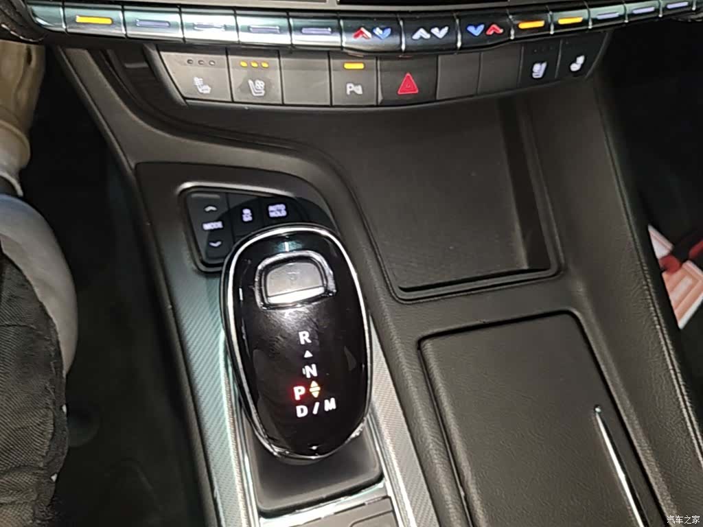 Cadillac CT5, 2022 14