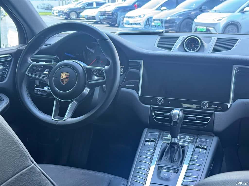 Porsche Macan, 2016 8