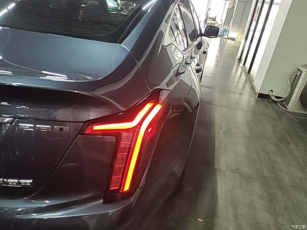 Cadillac CT5, 2022 8