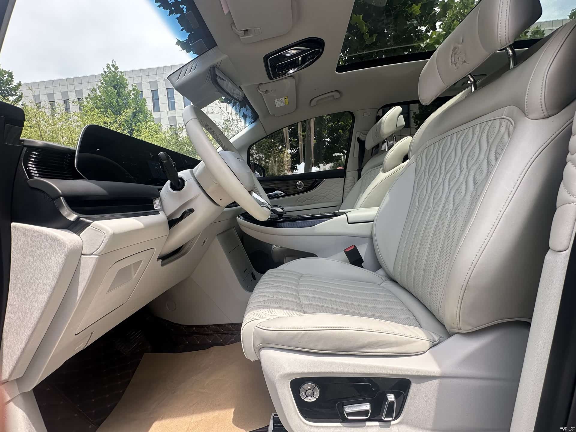 DongFeng V9, 2024 4