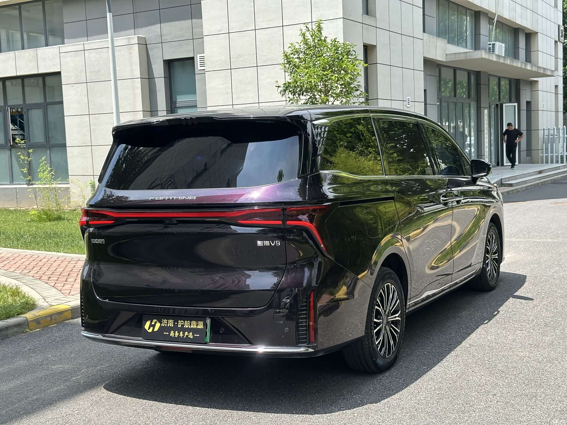 DongFeng V9, 2024 15