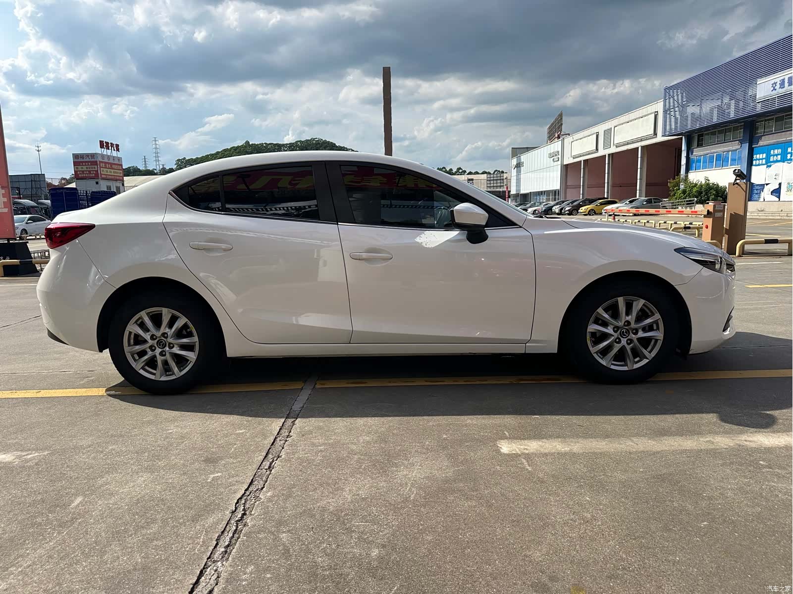 Mazda Mazda3, 2018 13