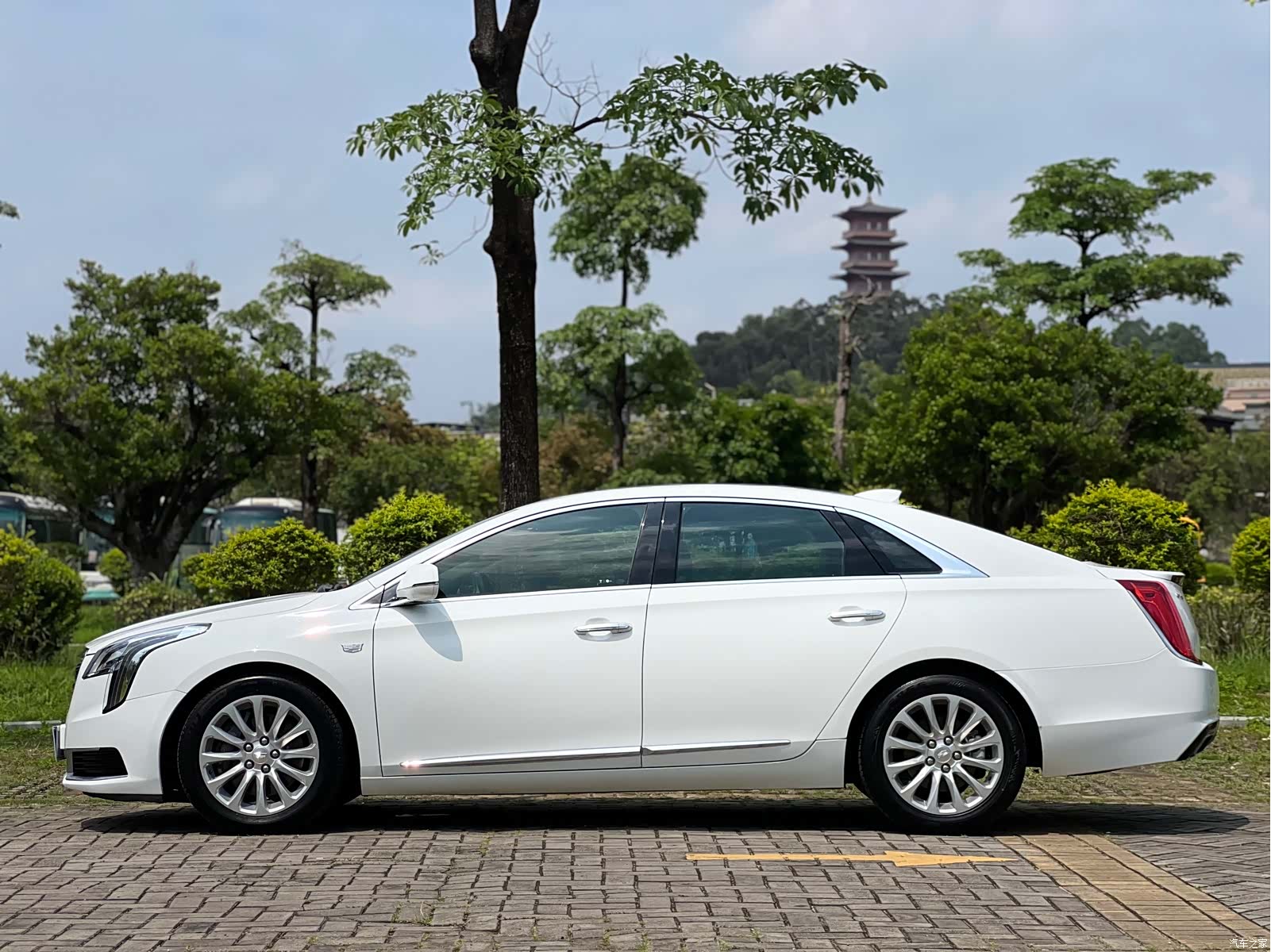 Cadillac XTS, 2019 4