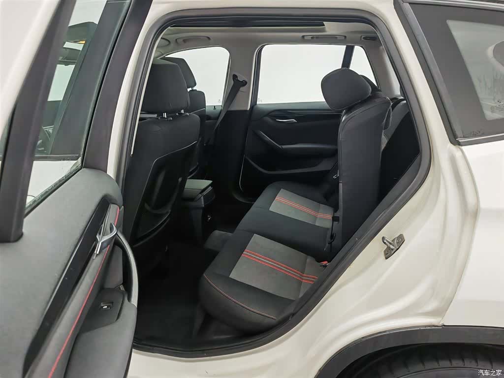 BMW X1, 2013 15