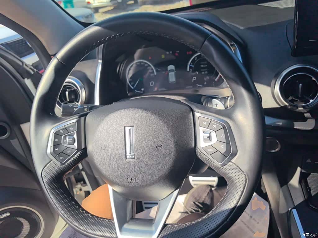 WEY VV5, 2018 11