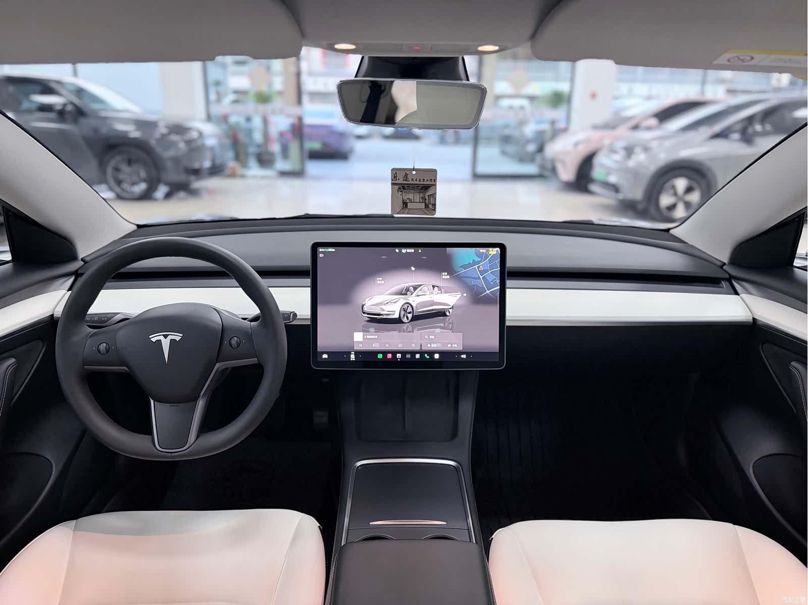 Tesla Model 3, 2023 9