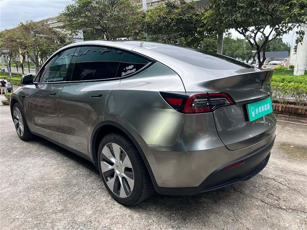 Tesla Model Y, 2021 7