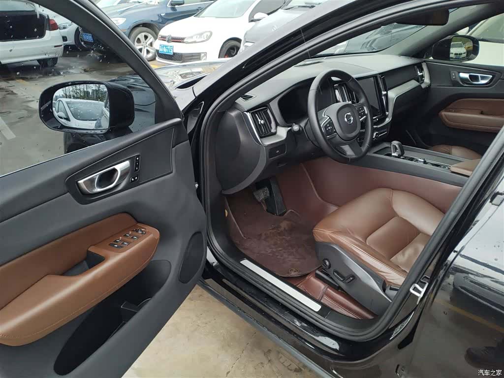 Volvo XC60, 2022 16