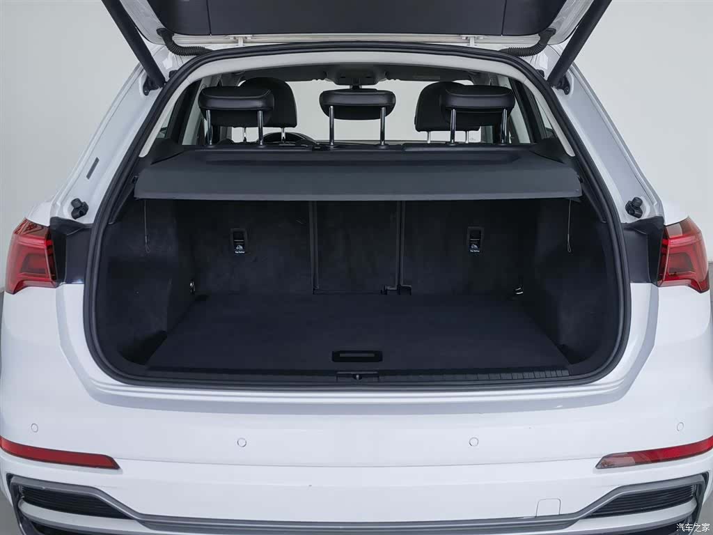 Audi Q3, 2019 16