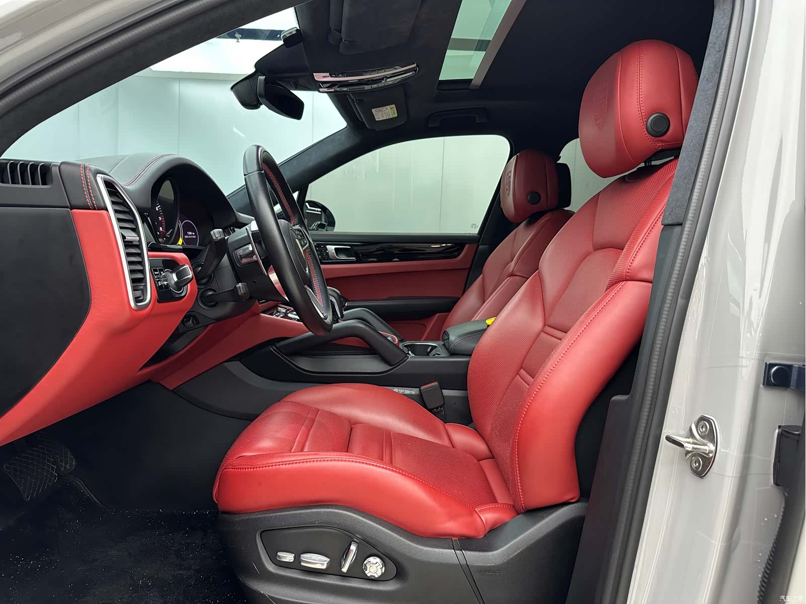 Porsche Cayenne, 2019 10