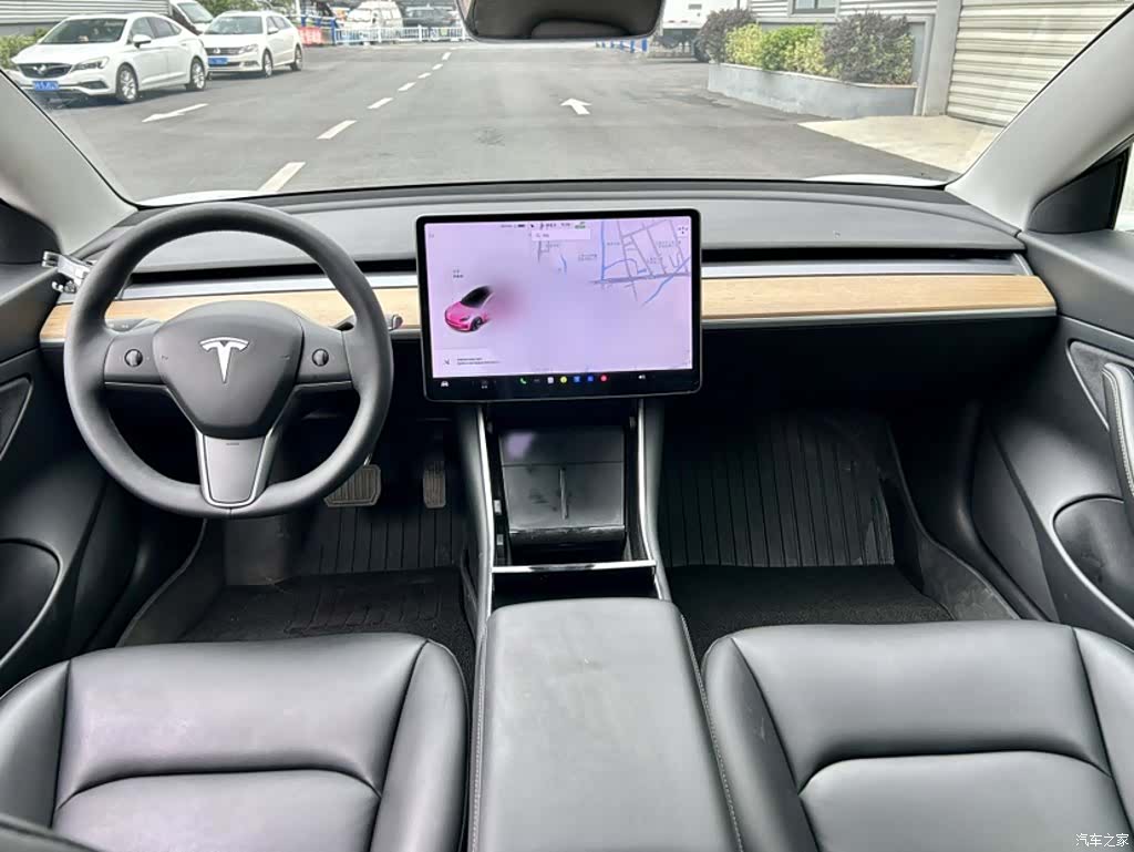 Tesla Model 3, 2020 4