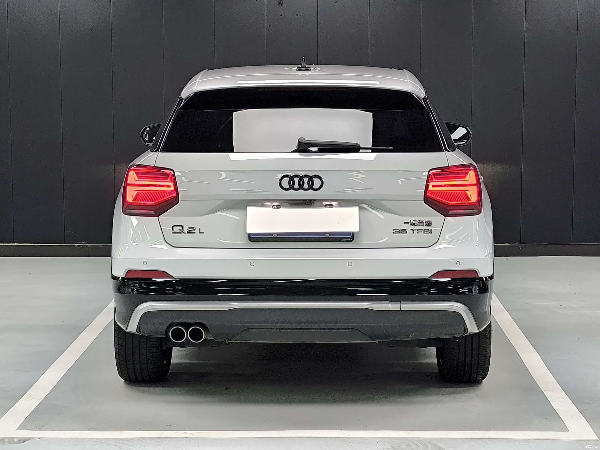 Audi Q2L, 2019 14