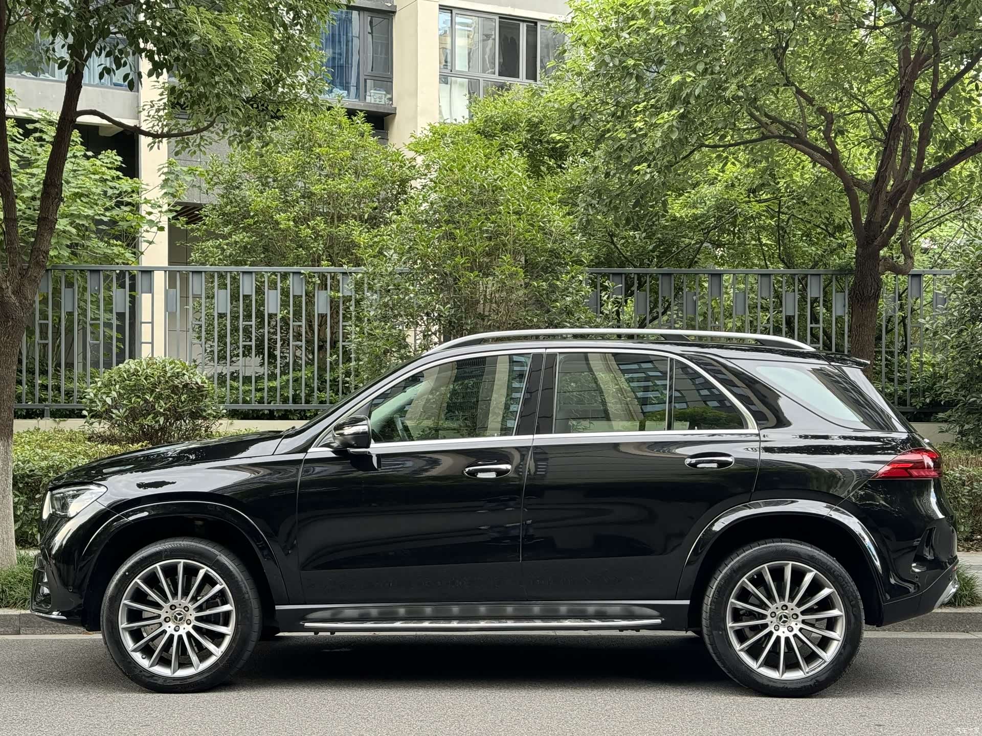 Mercedes-Benz GLE, 2023 3