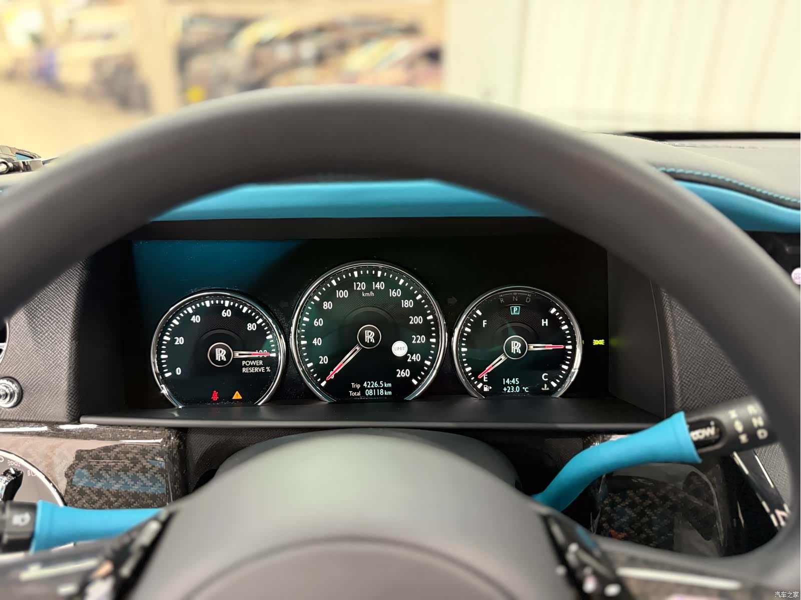Rolls-Royce Cullinan, 2022 15