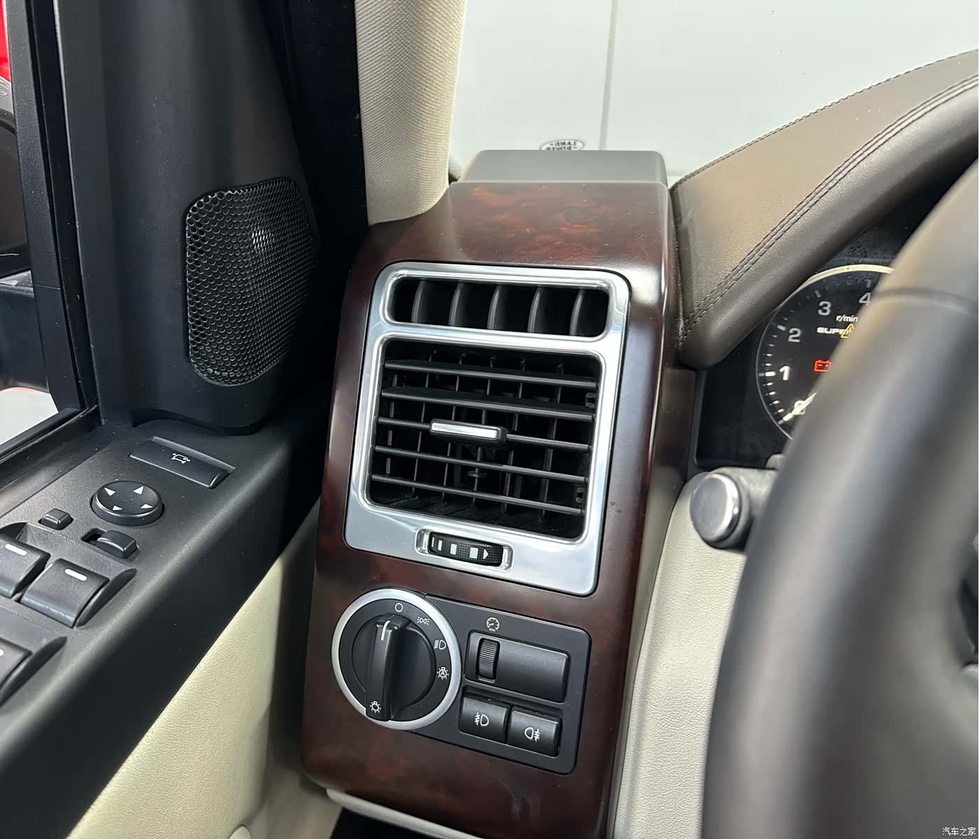 Land Rover Range Rover, 2011 19