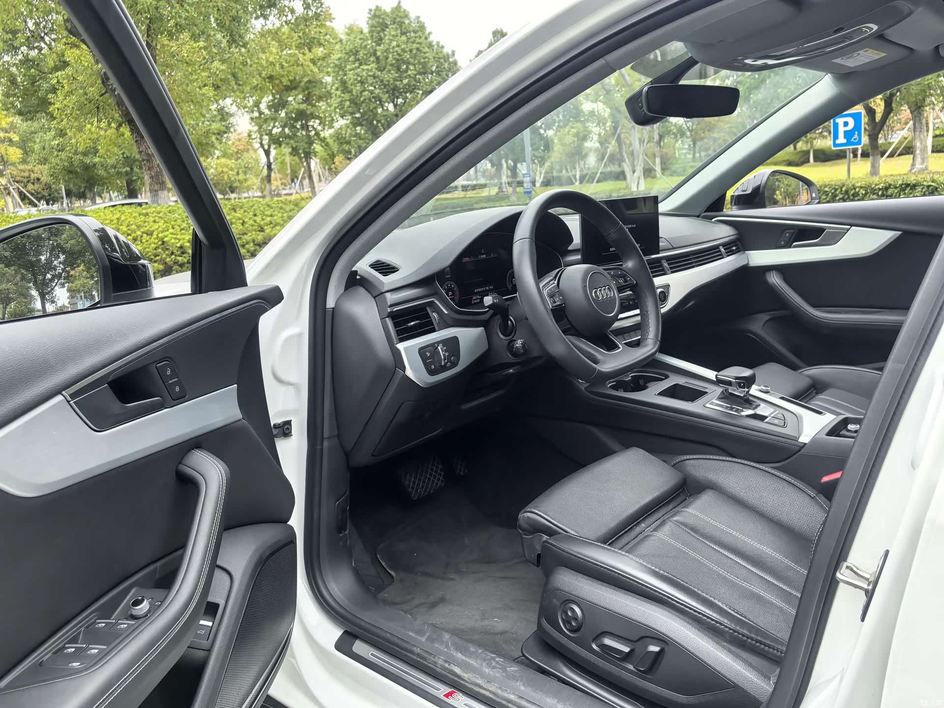 Audi A4L, 2023 4