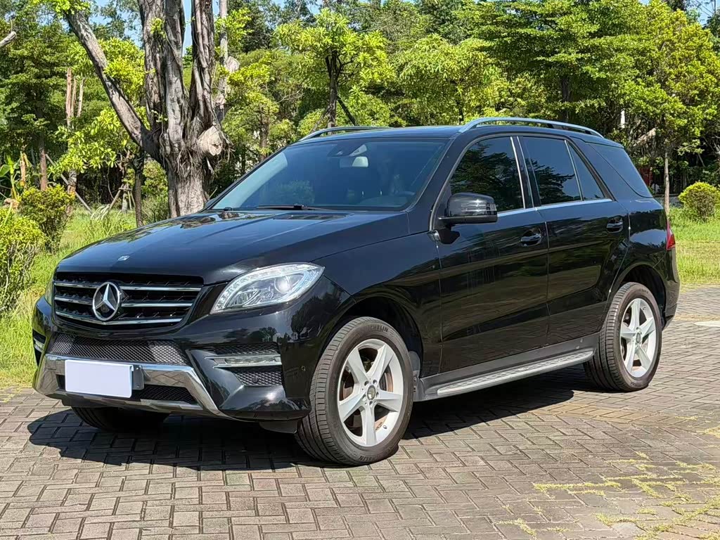 Mercedes-Benz M