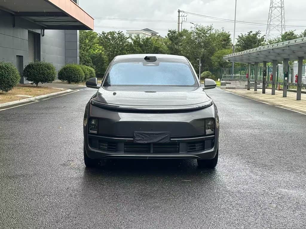 Li Auto L8