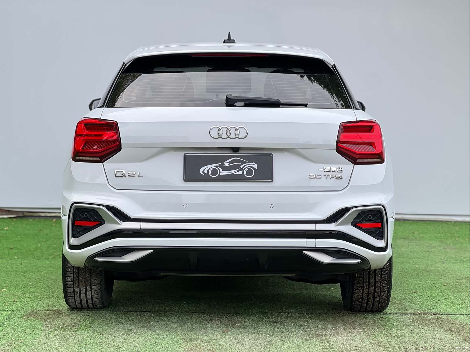 Audi Q2L, 2022 все фото
