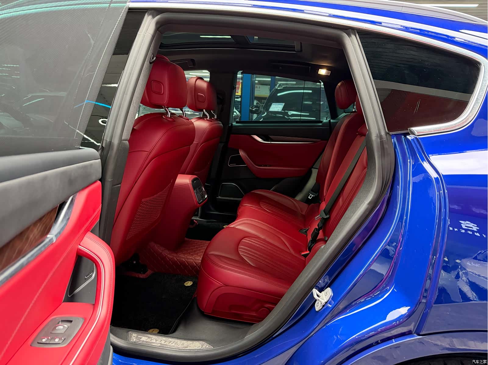 Maserati Levante, 2017 8