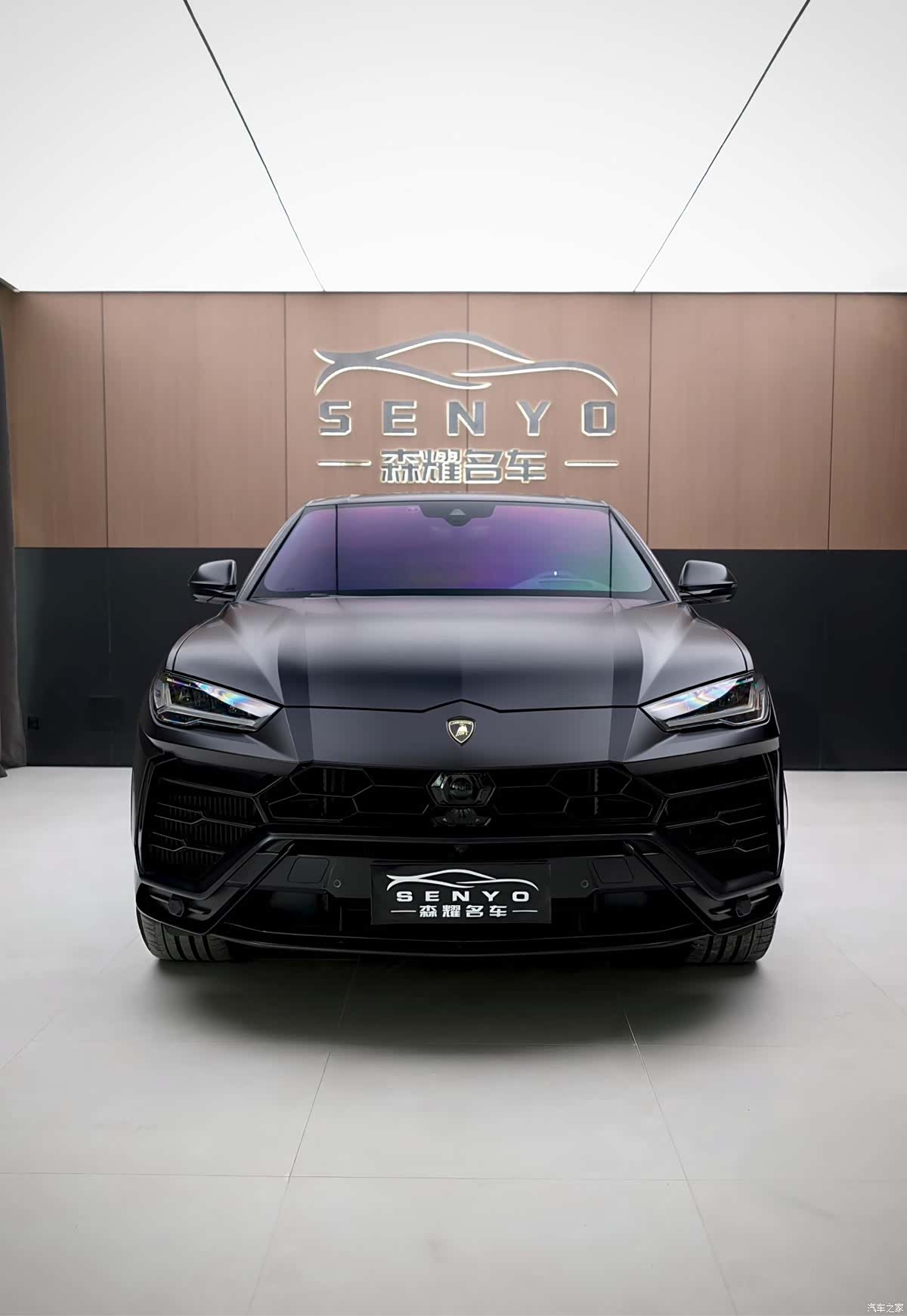 Lamborghini Urus, 2022 2