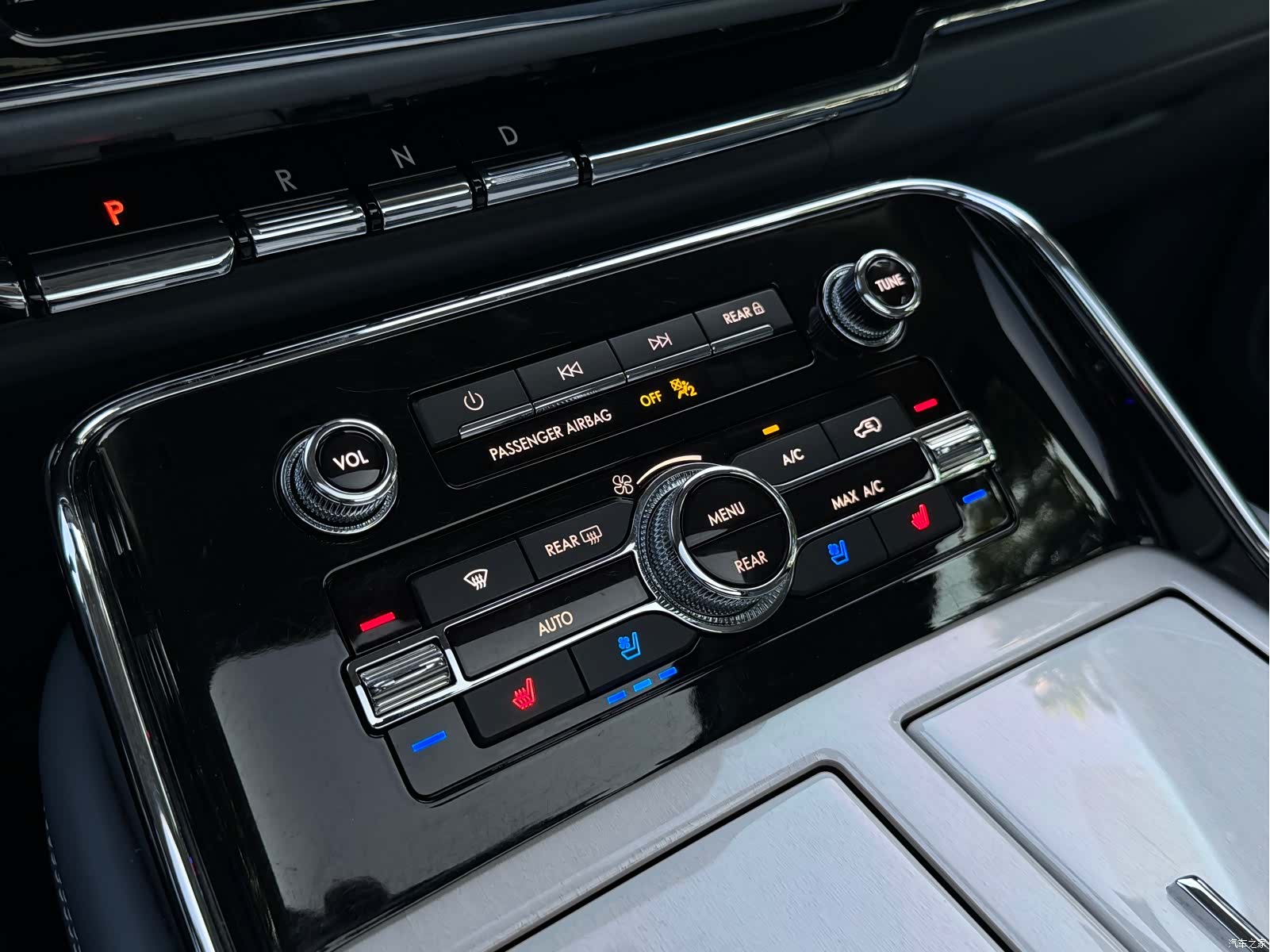 Lincoln Navigator, 2019 15