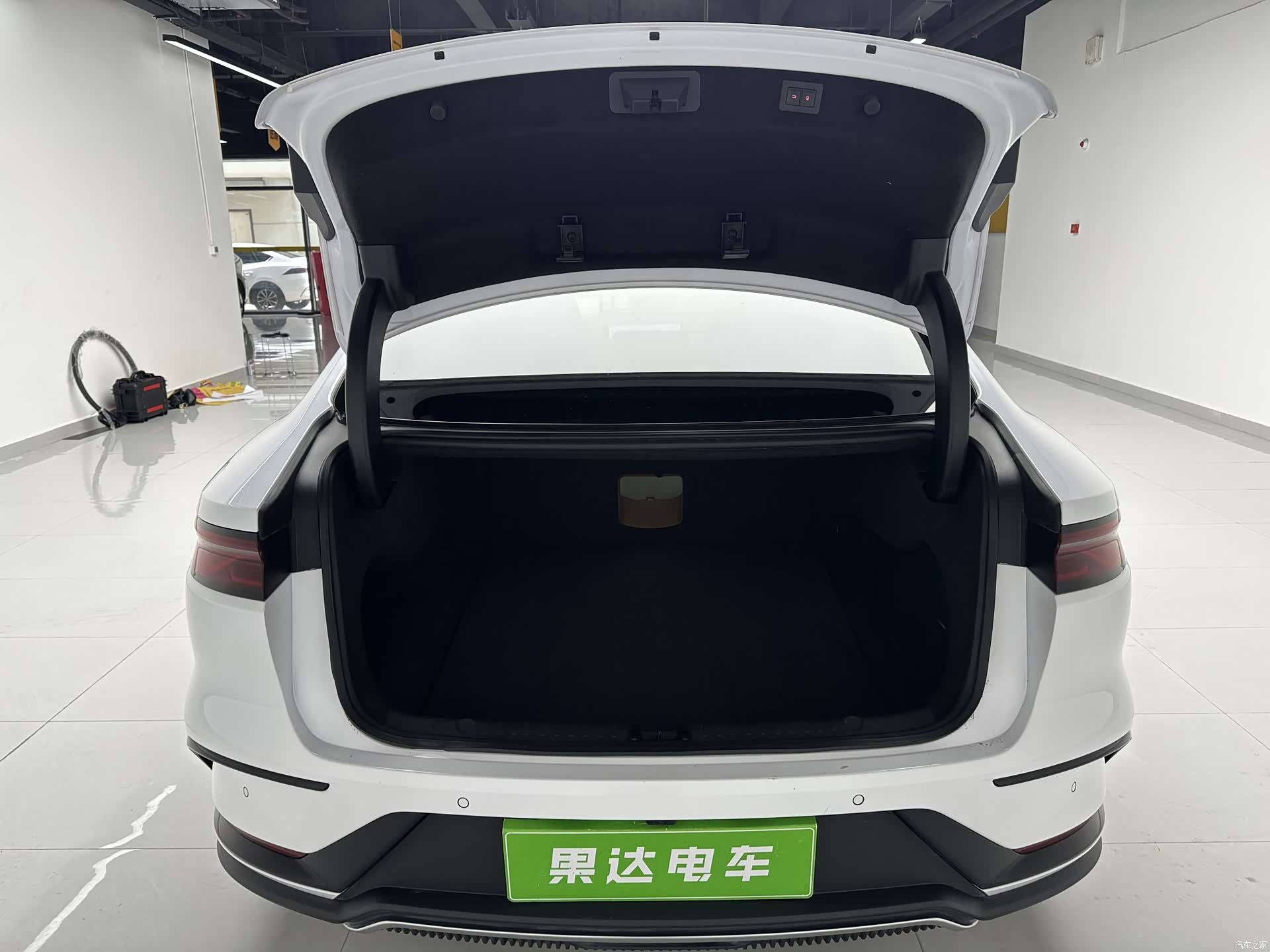 BYD Han, 2023 15
