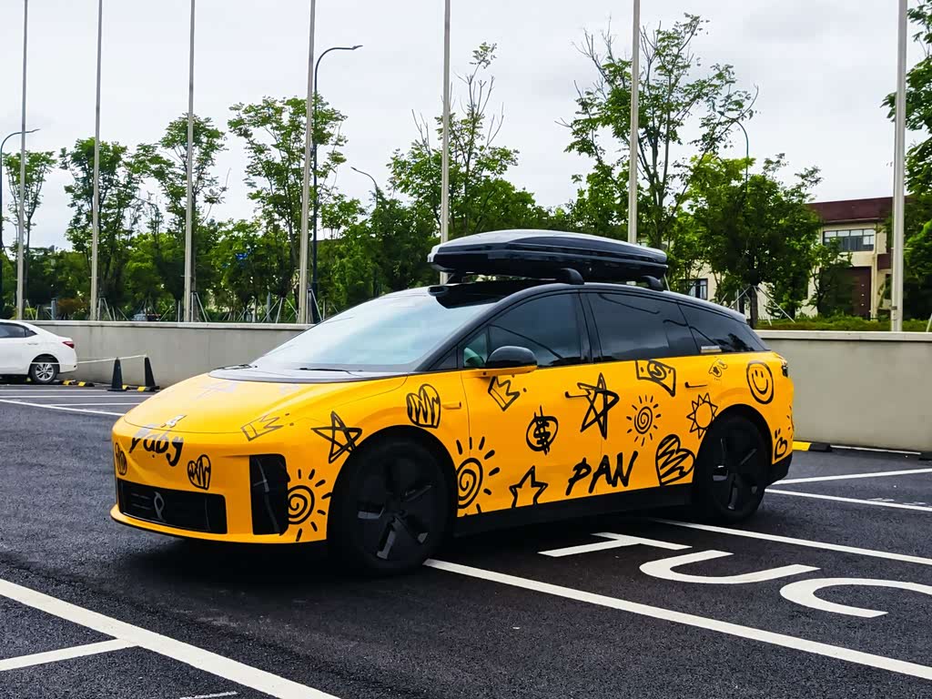 Li Auto i6