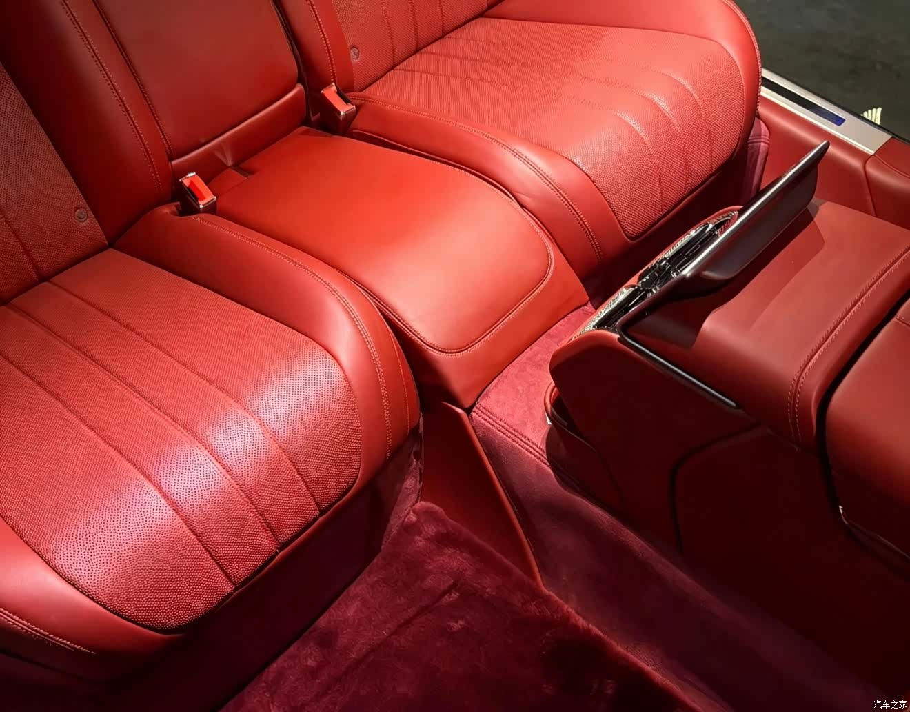 Bentley Flying Spur, 2020 6