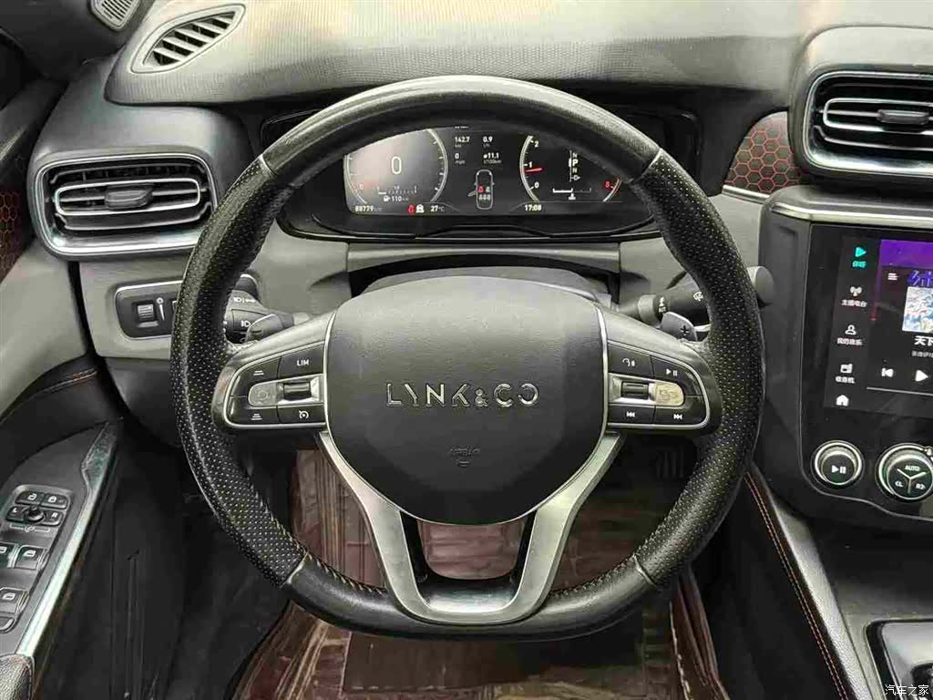 Lynk & Co 01, 2020 6