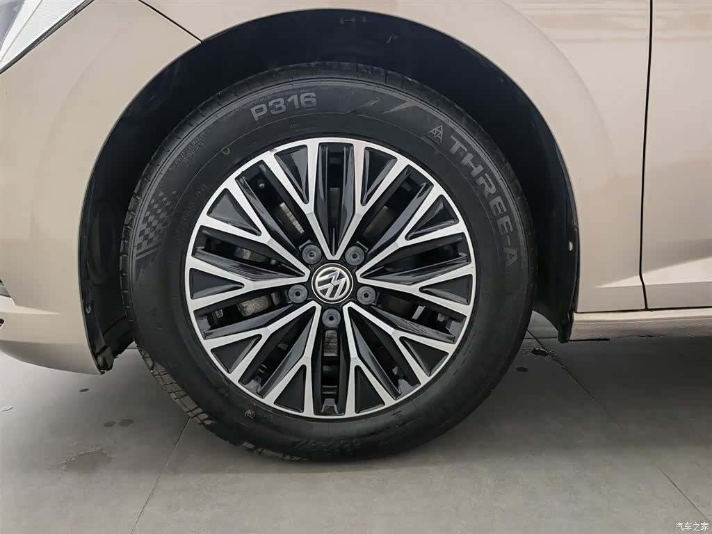 Volkswagen Sagitar, 2021 17