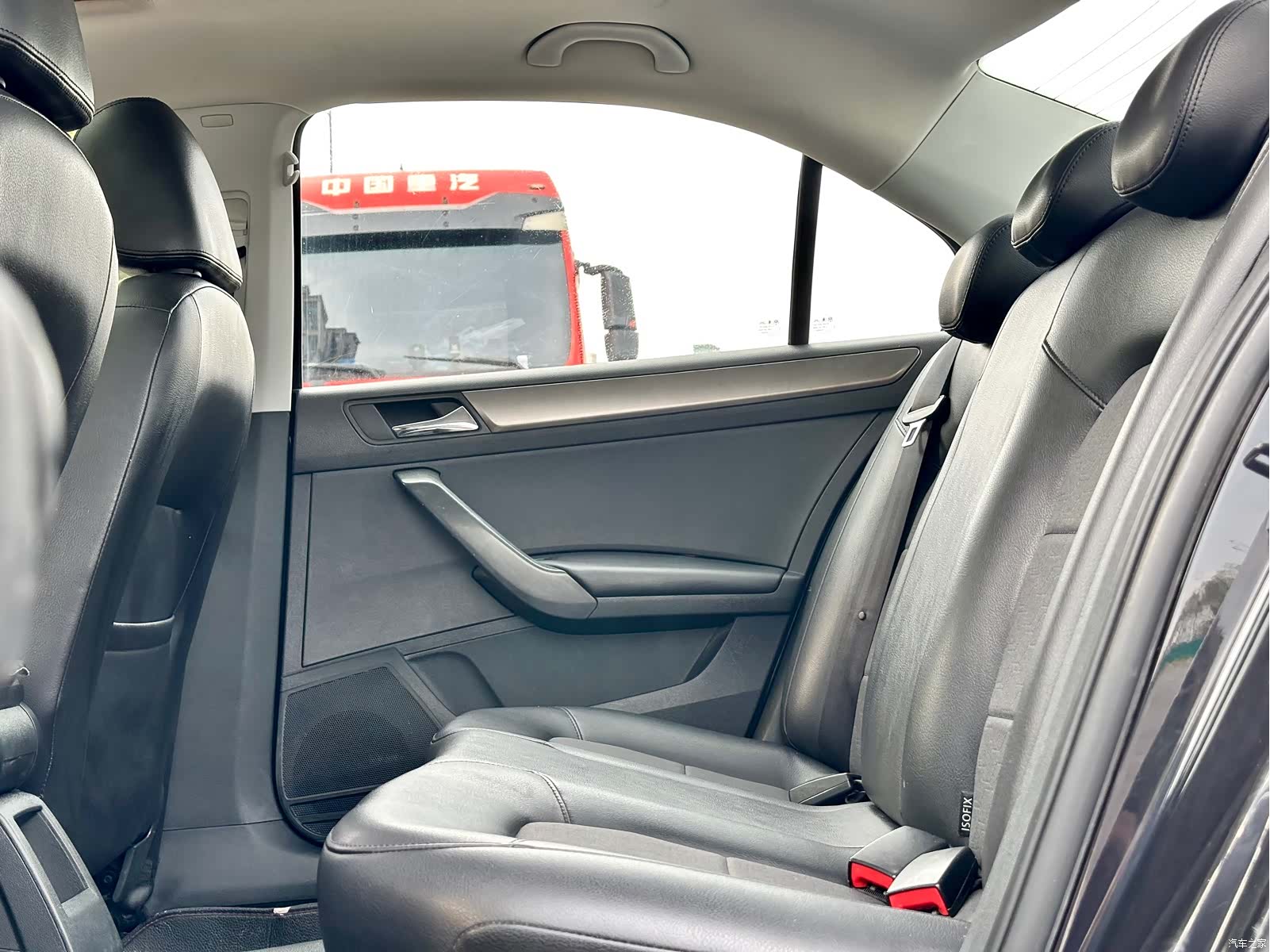 Volkswagen Santana, 2015 35