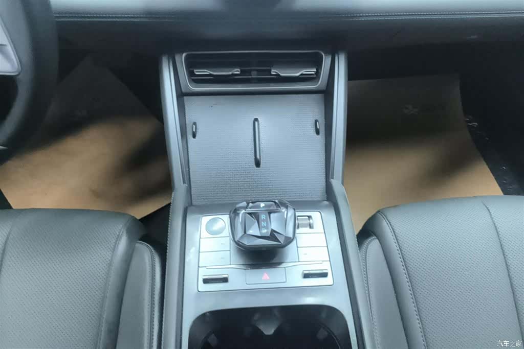 BYD Qin, 2025 16