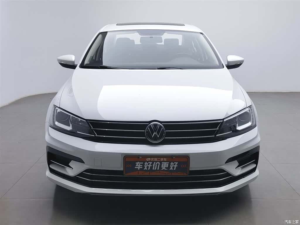Volkswagen Sagitar, 2019 3