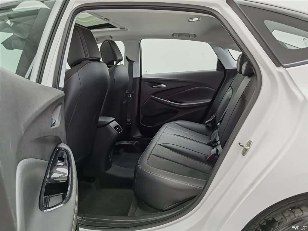 Buick Verano, 2023 15
