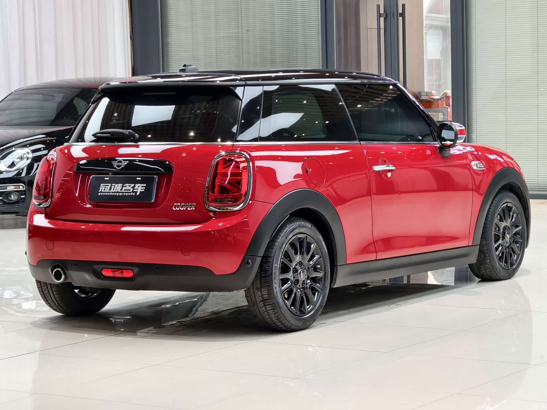 Mini Cooper, 2020 4